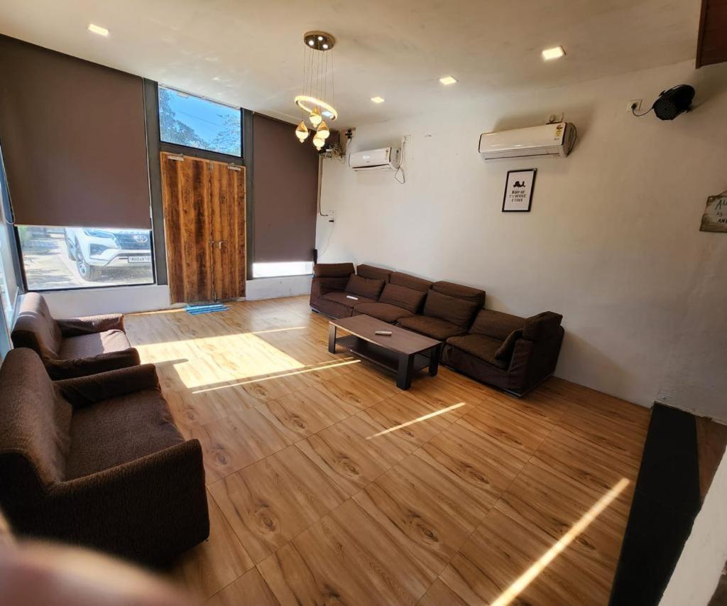 Aaradhya Villa 5 Bhk Ovala Thane Kolshet Exterior photo